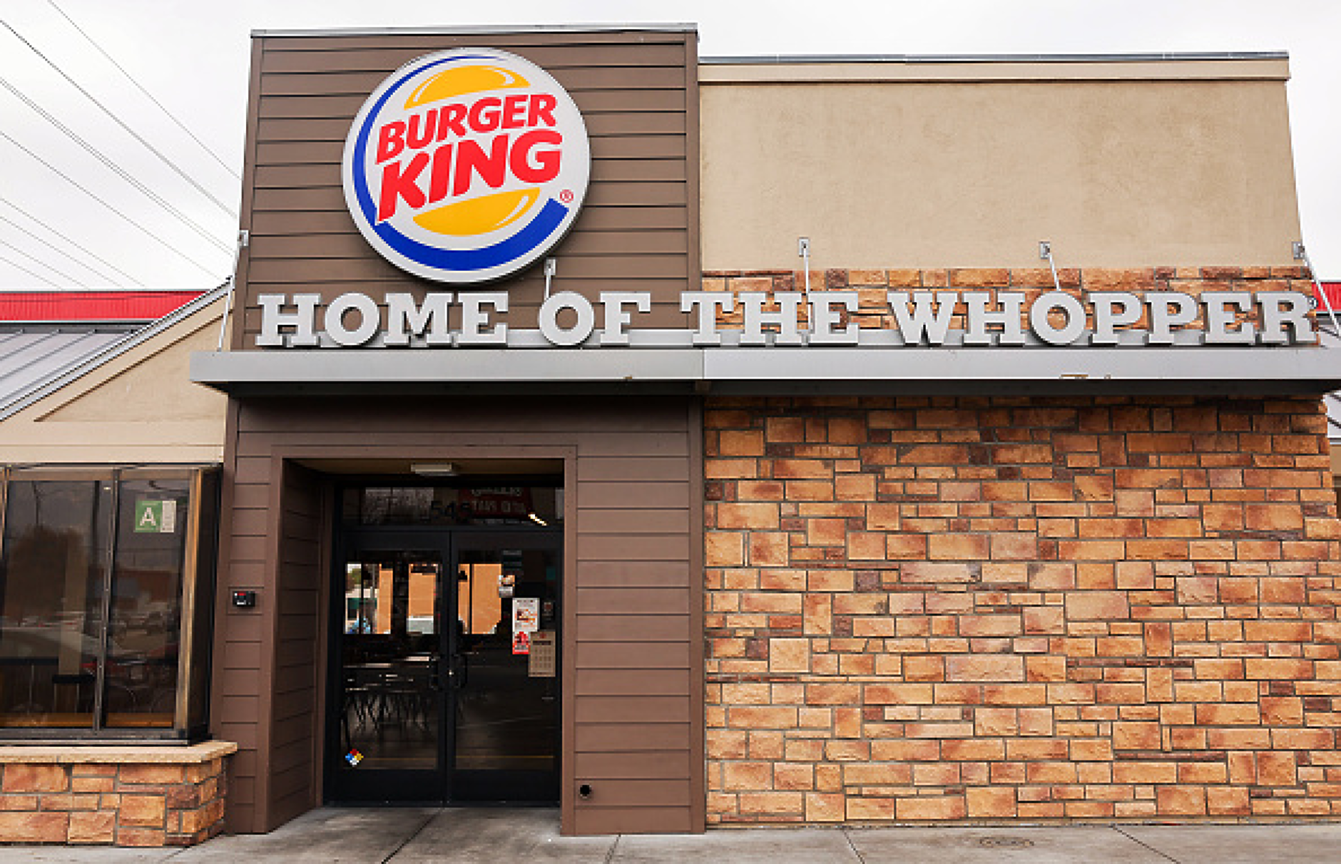 Неизвестно за известните: Проста концепция и игра с франчайзи носят успеха на верига ресторанти