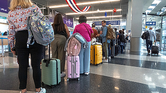 Десетки милиони американци вече са на път за утрешния Ден