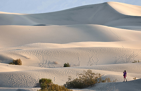 Как НАСА подготвя дронове за Марс: Тестове в Долината на смъртта