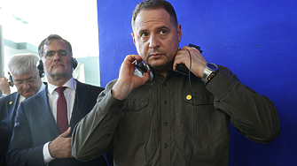 Украинските антикорупционни органи претърсват дома на началникa на канцеларията на Зеленски