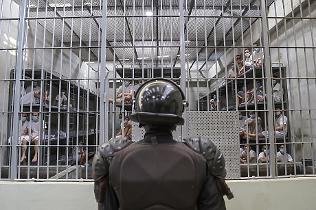 Албанският „Крал на бягствата“ се измъкна за четвърти път от италиански затвор 