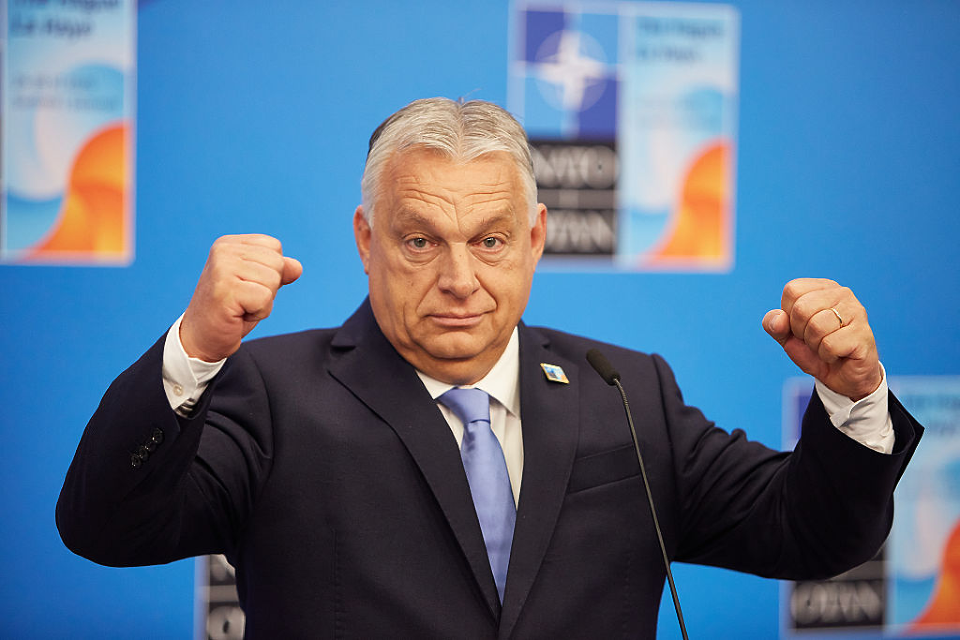 Орбан планира двуцифрено увеличение на минималната заплата преди изборите