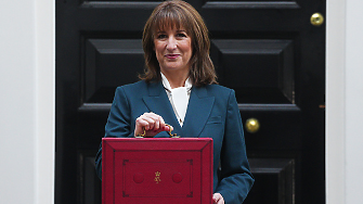 Financial Times: Рекордно високо ниво на данъчната тежест във Великобритания