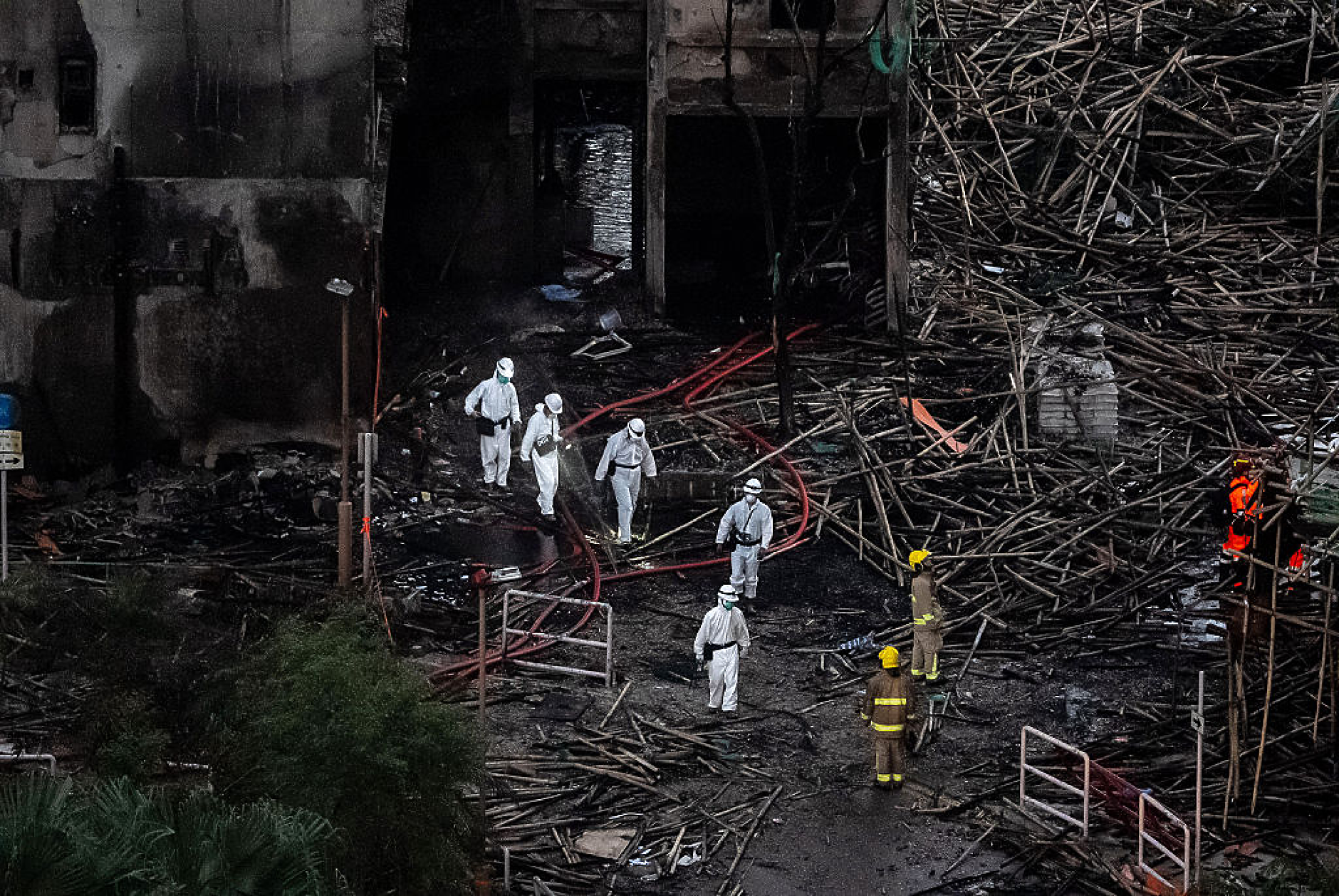 Китай започна инспекция на пожарната безопасност в цялата страна след пожара в Хонконг