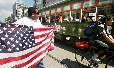 Правителството на САЩ изпраща федерални агенти за справяне с мигранти в Ню Орлиънс