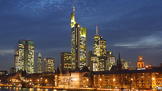 Влошаващото се инвеститорско доверие в Германия продължава да оказва натиск върху бизнес настроенията в еврозоната