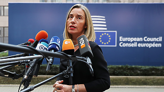 Заподозряната в корупция бивша първа дипломатка на ЕС подаде оставка като ректор