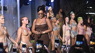 За съвременните музикални икони да бъдеш успешен артист вече не