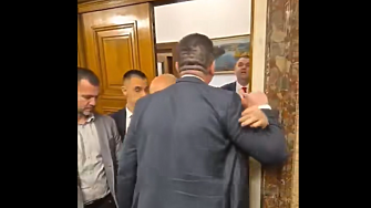 Председателят на Демократична България Ивайло Мирчев и лидерът на ДПС