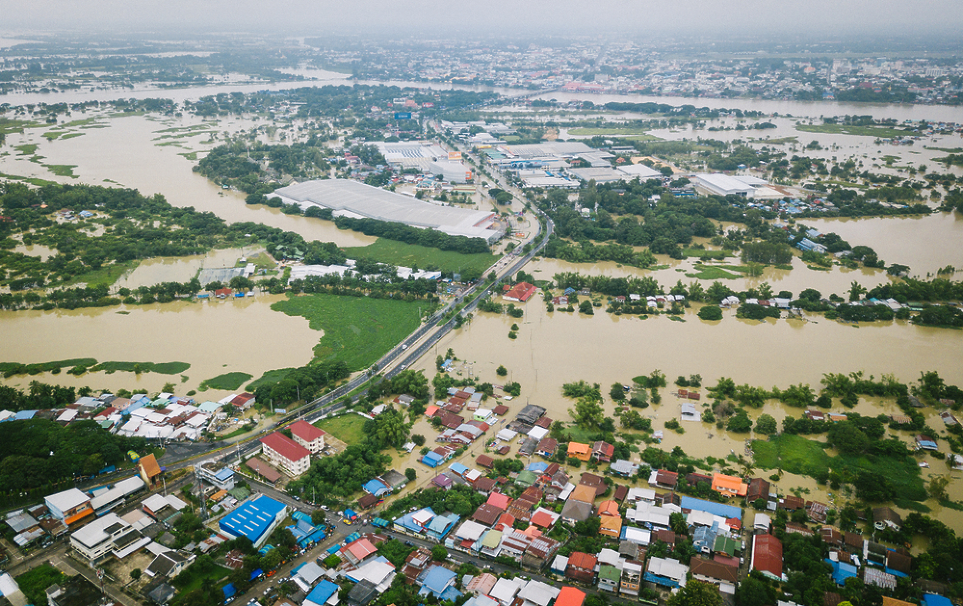 Учени: Затоплянето на океаните направи наводненията в Азия много по-тежки
