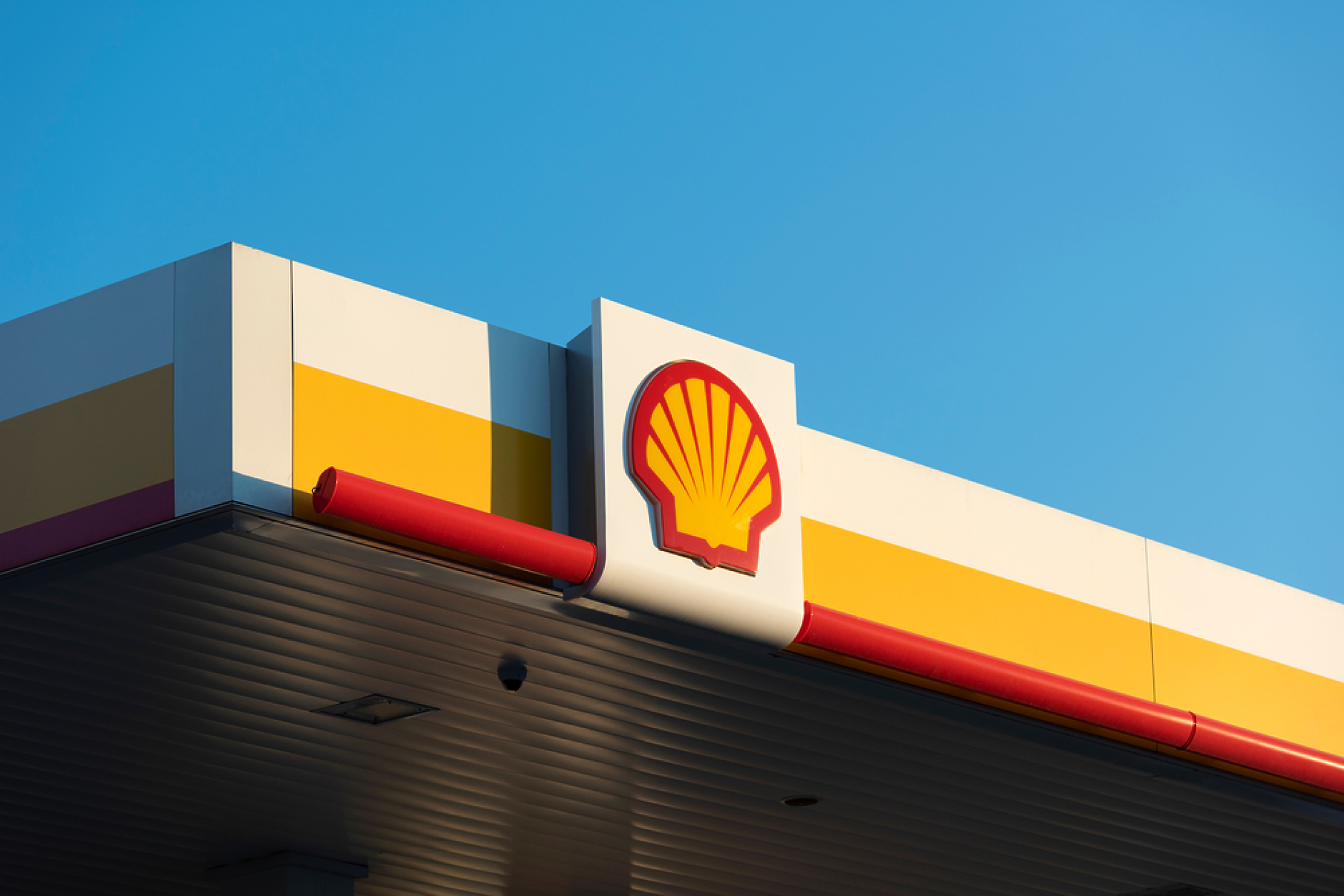 Shell и Ferrari подписаха дългосрочен договор за доставка на зелена енергия