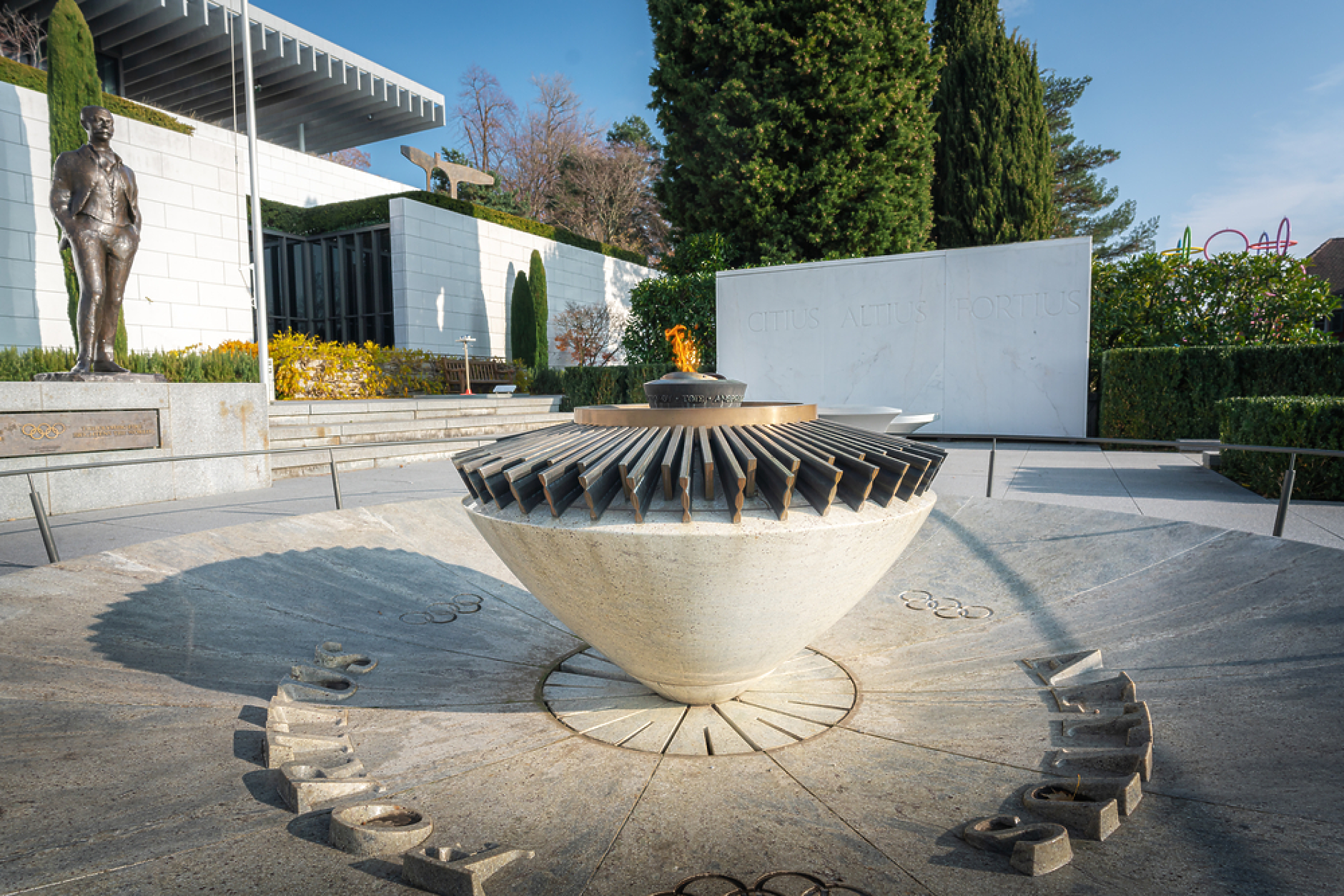 Заради лошото време: Гърция премести в музей запалването на олимпийският огън за игрите през 2026 г. 