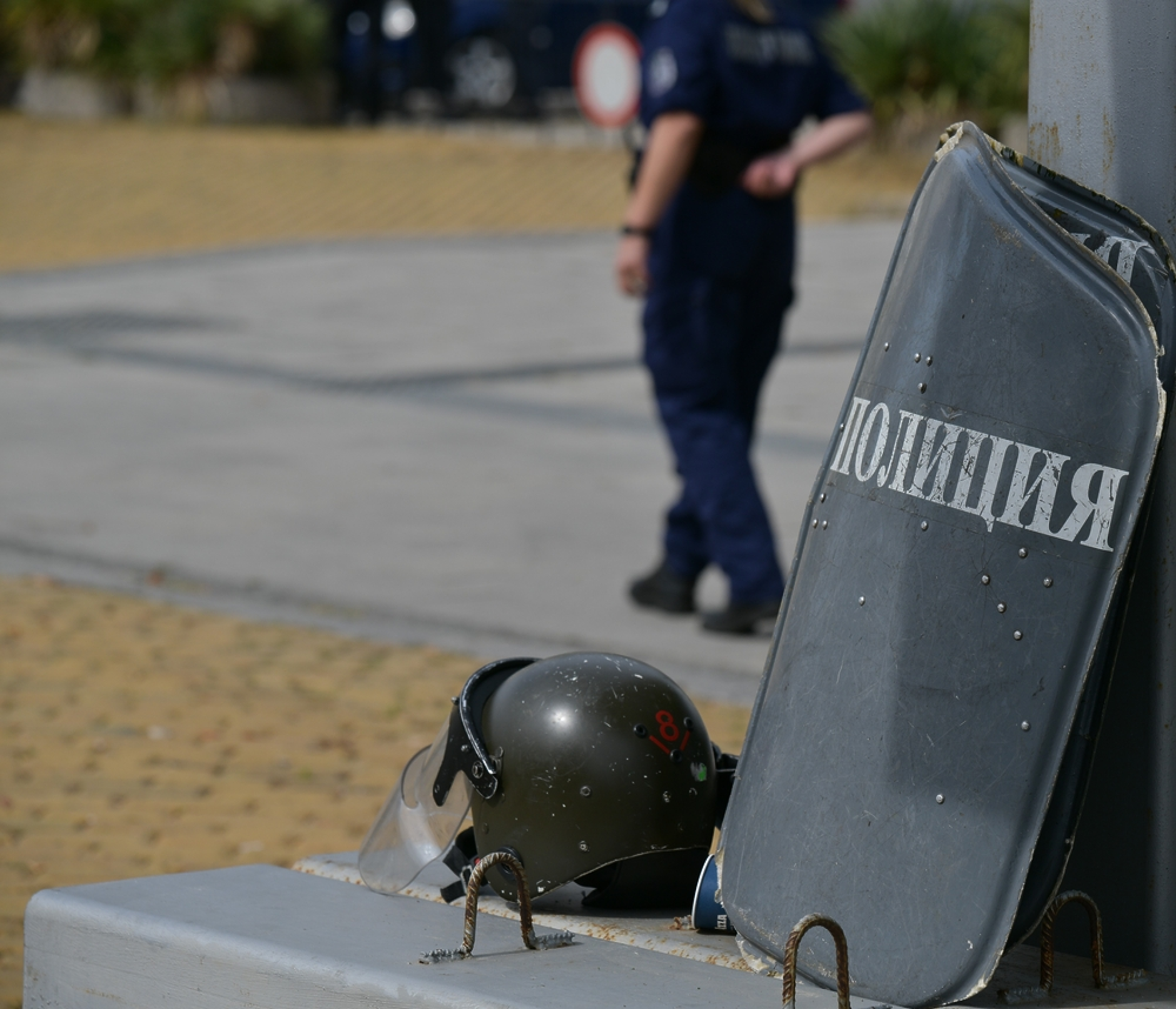 Полицията слага КПП-та на входовете към протеста в столицата