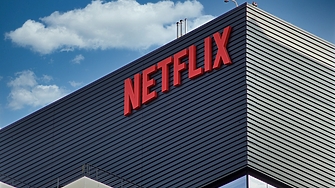 Netflix се съгласи да купи както и стрийминг подразделението телевизионните