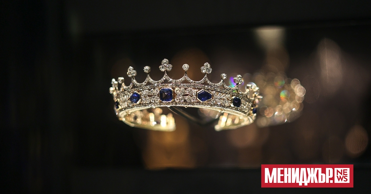 a { text-decoration: none; color: #464feb; } tr th, tr