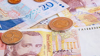 От днес започва изплащането на последните пенсии в лева