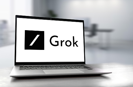 Чатботът Grok на Мъск сравнява създателя си с Леонардо да Винчи, Нютон и Майк Тайсън 