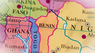 Група военнослужещи обявиха днес по държавната телевизия на Бенин че