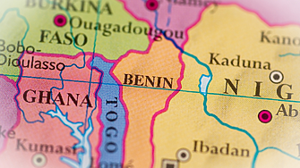 Военни в Бенин обявиха отстраняване на правителството и на президента