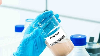 Миниатюрен микроб може да има ключово значение за борбата с „вечните“ химикали