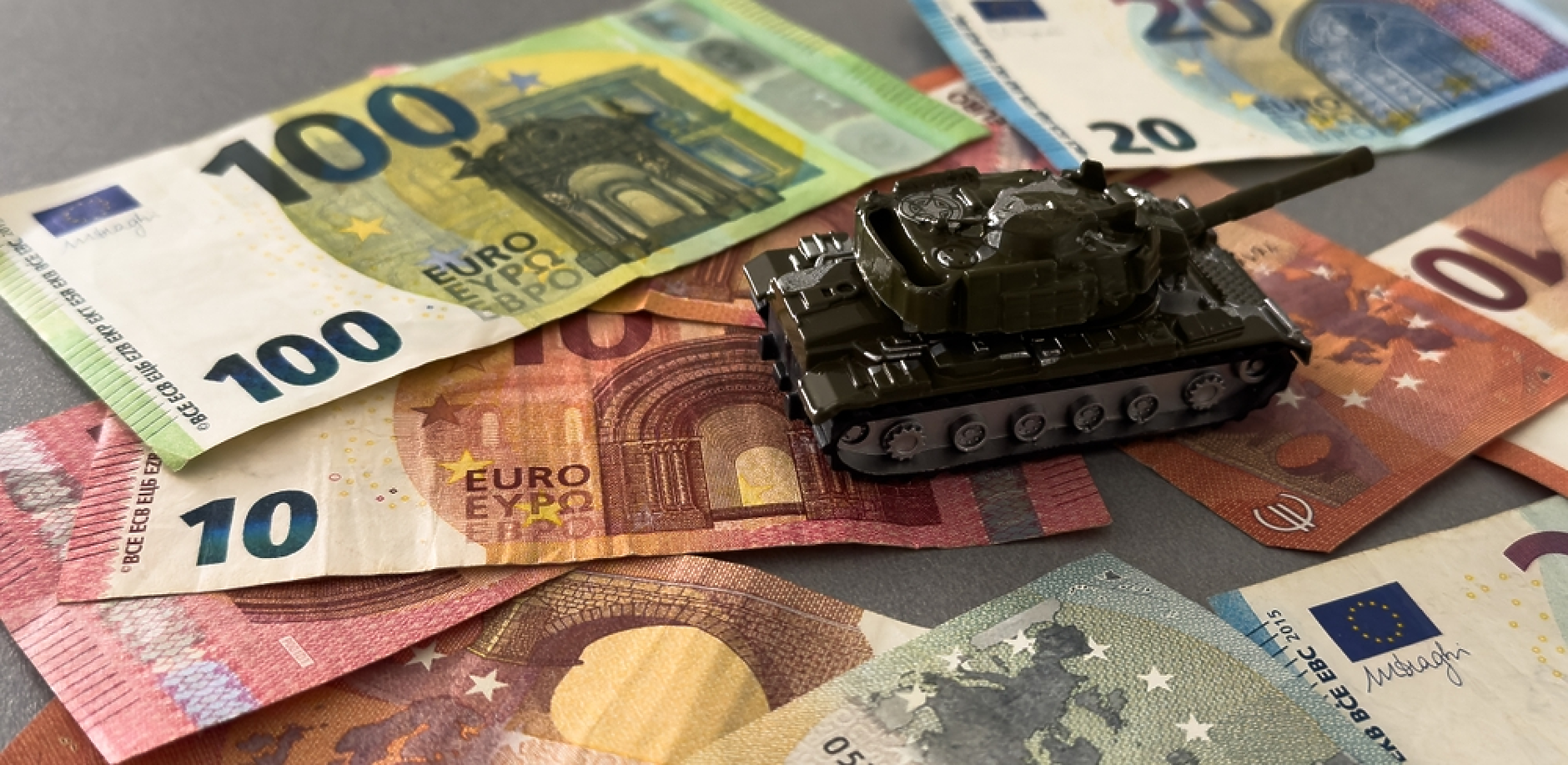 Кои европейски държави харчат най-много за отбрана?