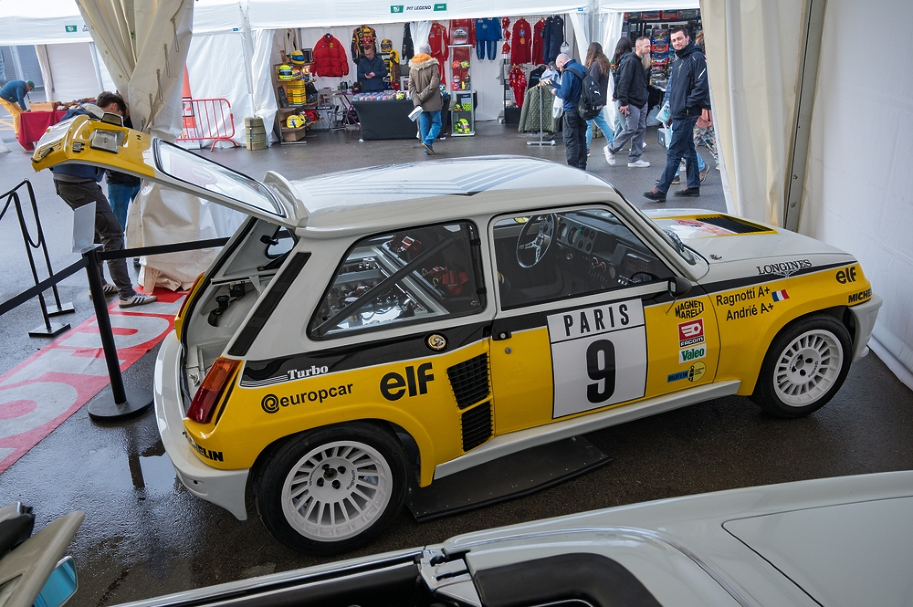 Renault продаде за 12 млн. евро близо 100 автомобила от специалната си колекция