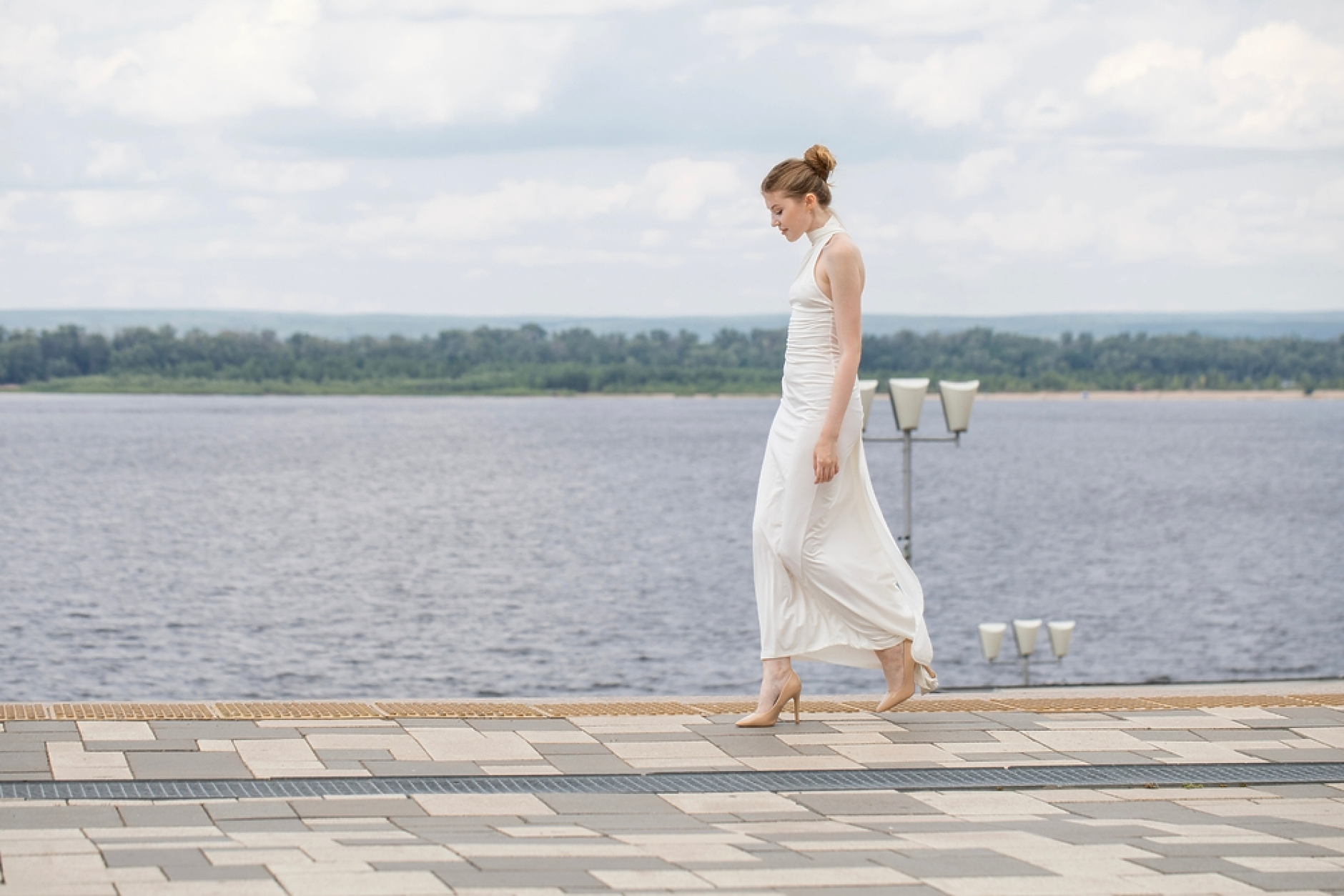 Балансираното бяло е обявено за Цвят на 2026 година от института Pantone