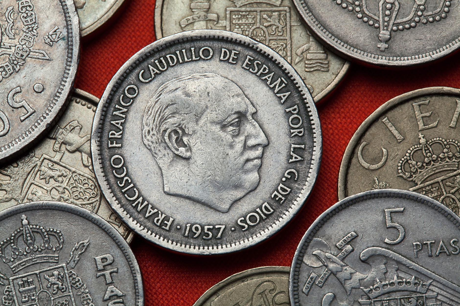 Половин век след Франко: Как се промени съвременна Испания?