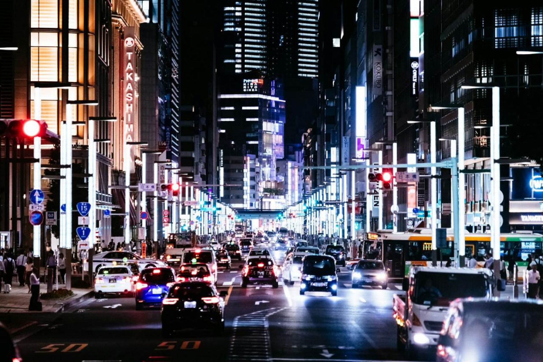 Япония прегръща мрачната страна на капитализма, оставяйки зомби компаниите да фалират въпреки традициите