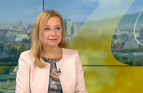 Зорница Русинова: Удължителният бюджет не застрашава влизането ни в еврозоната