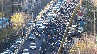 Иранският президент Масуд Пезешкиан призова населението да прояви солидарност вместо