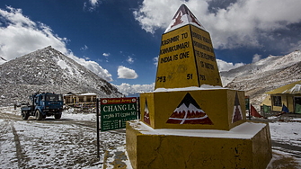 В продължение на десетилетия Индия избягваше мащабно строителство по по