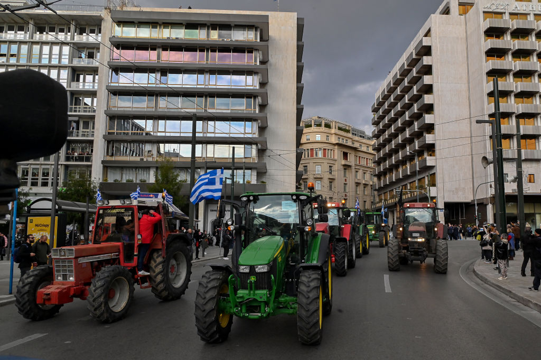 Гръцките фермери подготвят пълна блокада на страната от четвъртък