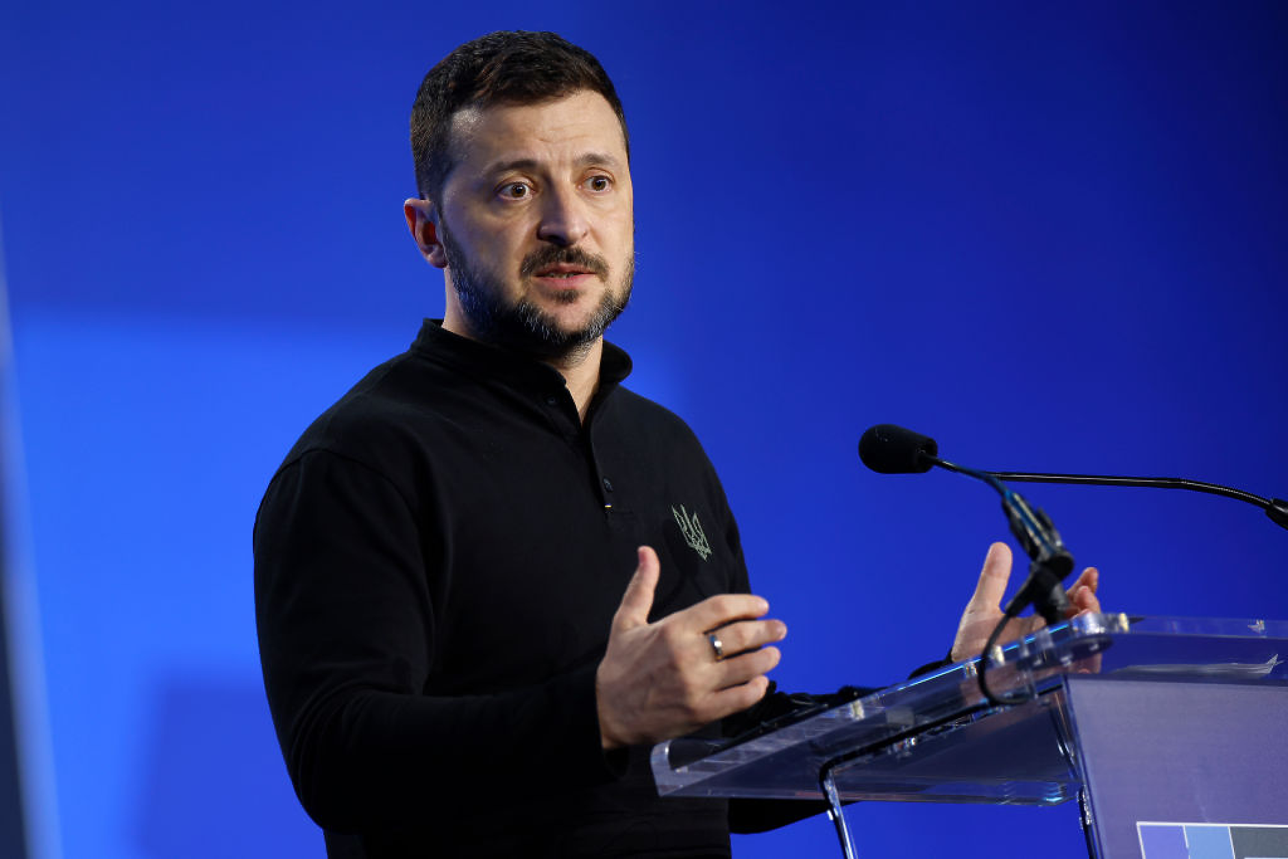 Зеленски: Никакви нови изисквания не бива да бъдат предявявани към Украйна в мирните преговори