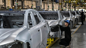 Очаква се растежът на световните продажби на електрически превозни средства