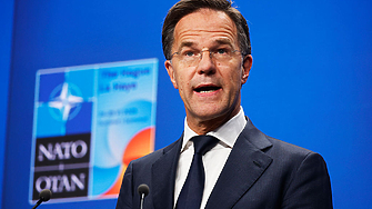 Генералният секретар на НАТО Марк Рюте се противопостави на призивите