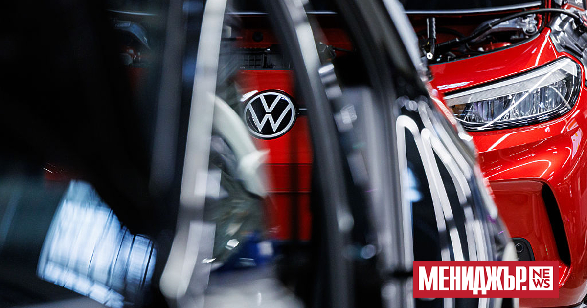 a { text-decoration: none; color: #464feb; } tr th, tr