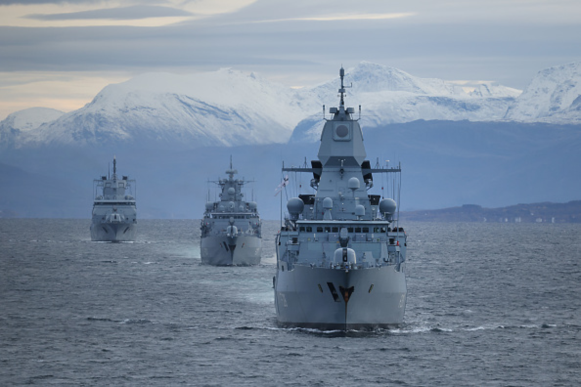 Научен интерес: Застрашени ли са САЩ от настъплението на Китай в Арктика?