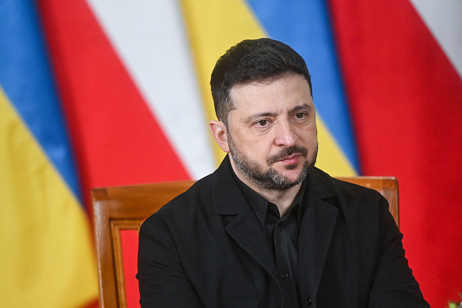 Зеленски: Последният мирен план предвижда възможно изтегляне на Украйна от изтока