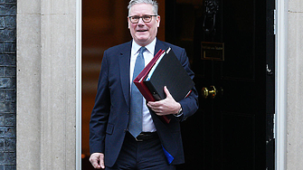 Киър Стармър: Бъдещето на Гренландия трябва да бъде решено от острова и Дания