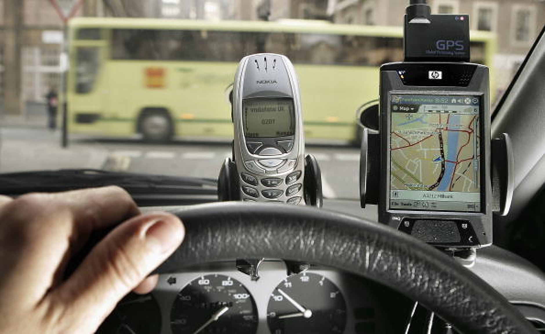 Мистерия: Мегаполис с 10 милиона души остана с блокирана сателитна навигация за 6 часа 