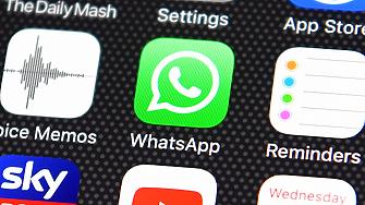 Италия нареди на Meta да разреши конкурентни чатботове в месинджъра WhatsApp