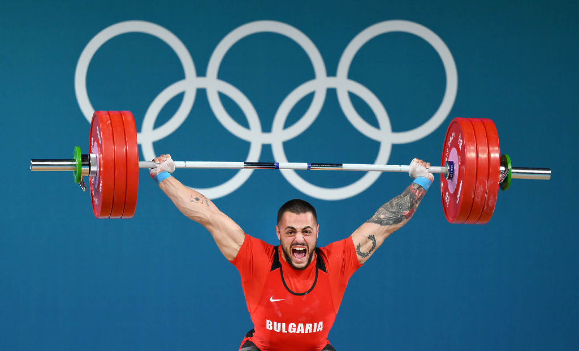 На 9 октомври българският щангист Карлос Насар спечели трета световна титла в кариерата си във Фьорде, Норвегия. снимка: Getty Images