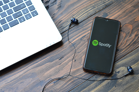 Активистка група твърди, че е извлякла 86 милиона музикални файла от Spotify