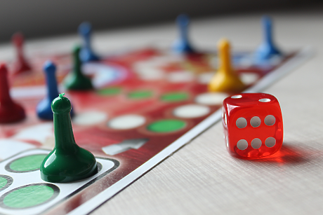 Културни кодове: Как настолните игри ни учат на различни икономически модели