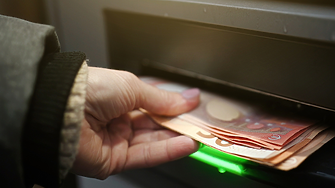 Първото теглене в евро е извършено на банкомат в Слънчев бряг