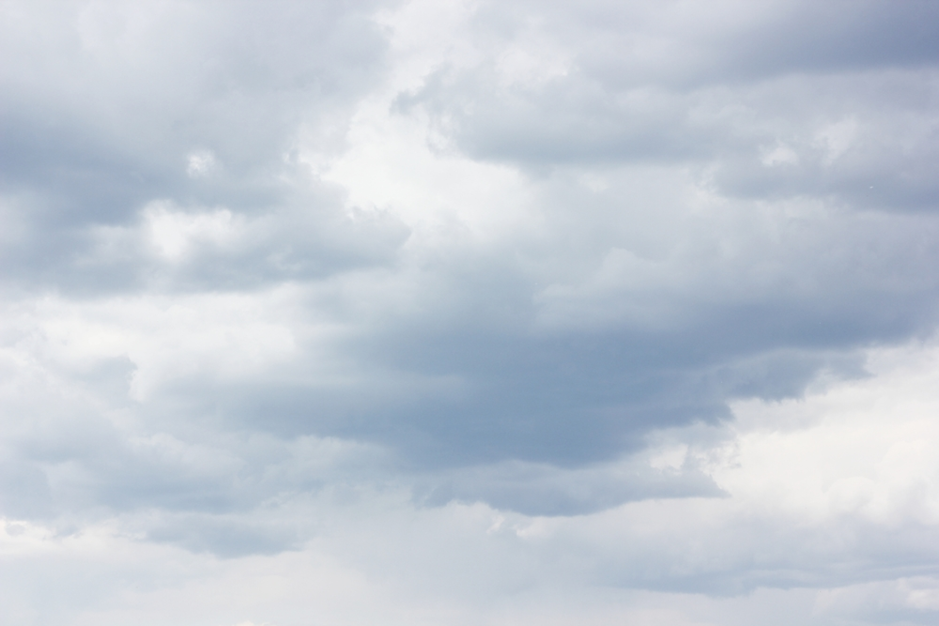 Времето: Южният вятър ще донесе по-високи температури