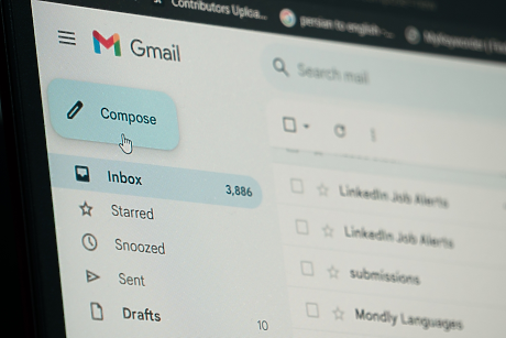 Google добавя нови функции с изкуствен интелект към Gmail