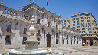 Новият президент на Чили ще живее в историческия дворец, където загина Салвадор Алиенде