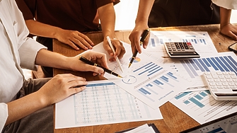 Швейцария замразява всички активи депозирани в страната които са свързани